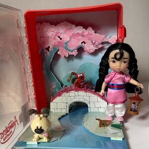 Disney Animators’ Collection Mulan Mini Doll Playset